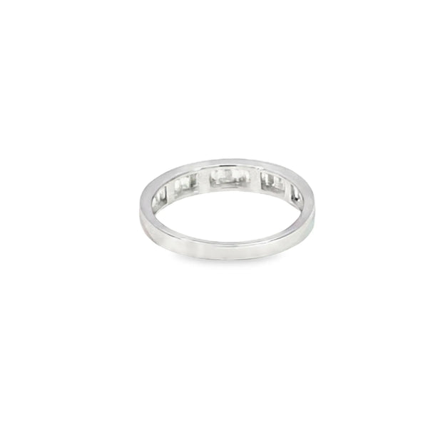 Churumbela en oro blanco de 14K con diamante de 0.49CT