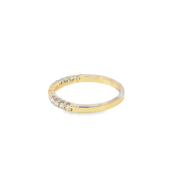 Churumbela de oro amarillo de 14K con diamantes de 0.25 ct, elegancia sutil