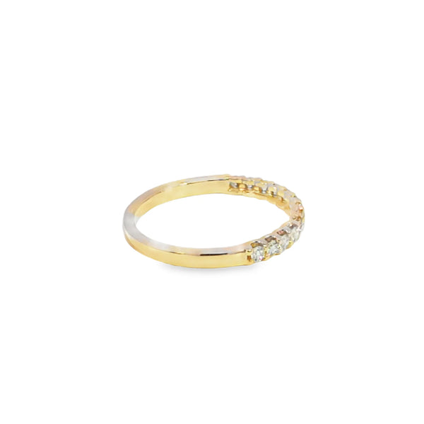 Churumbela de oro amarillo de 14K con diamantes de 0.25 ct, elegancia sutil