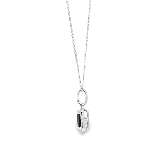 Dije con cadena en oro blanco de 14K con diamante de 0.11CT