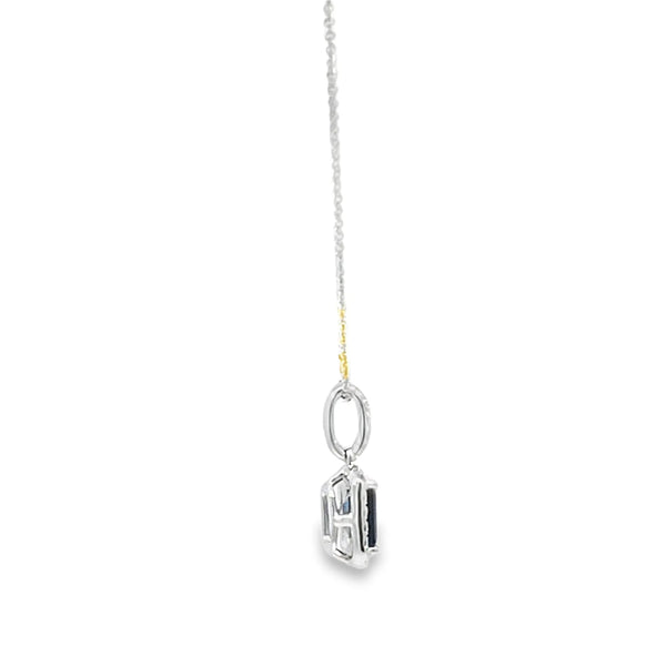 Dije con cadena en oro blanco de 14K con diamante de 0.11CT