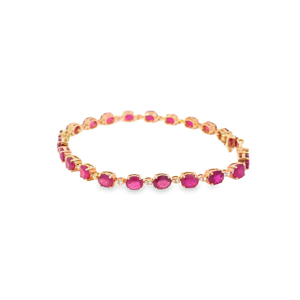Brazalete en 14K en Oro Rosa con 0.27CT en Diamantes y 9.43CT en Rubíes