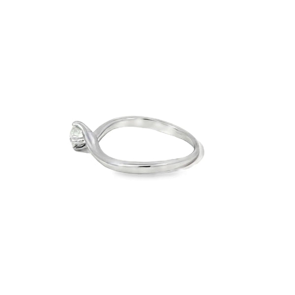 Anillo Solitario en 14k en Oro Blanco con 0.25 CT en Diamantes