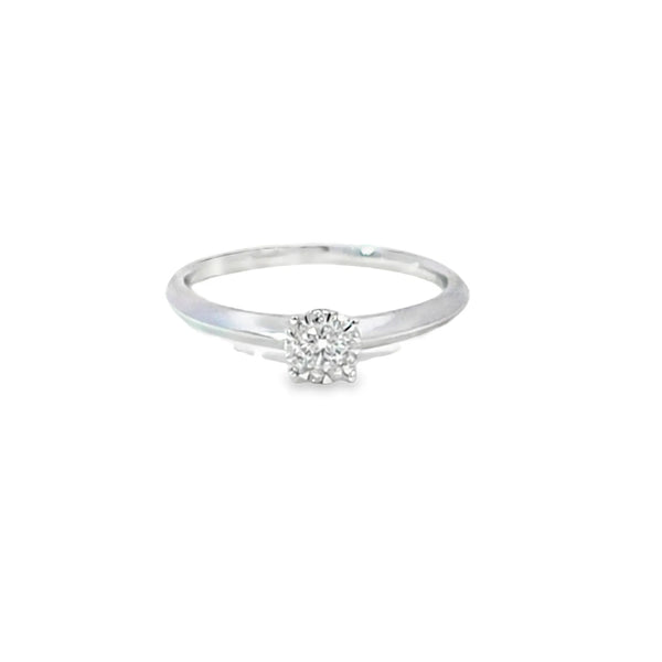 Anillo Solitario en Oro Blanco de 14K con Brillante de 0.17 ct, calidad HSI.
