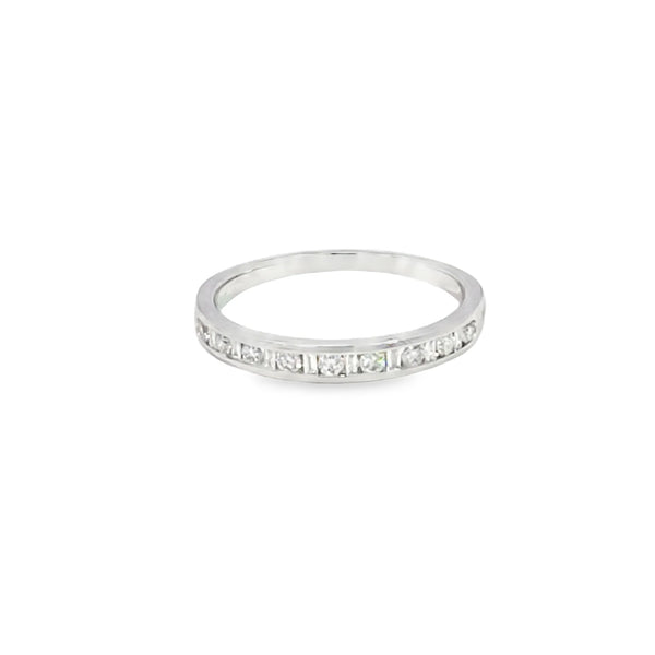 Churumbela en oro blanco de 14K con diamantes de 0.24 ct, estilo clásico