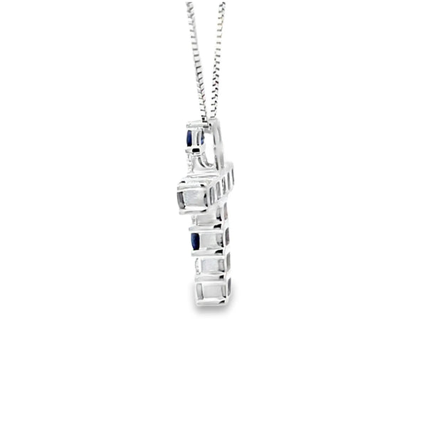 Cruz con cadena en oro blanco de 14K y zafiro de 0.27 ct