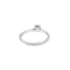 Anillo solitario en oro blanco de 14K con un diamante de 0.15 ct