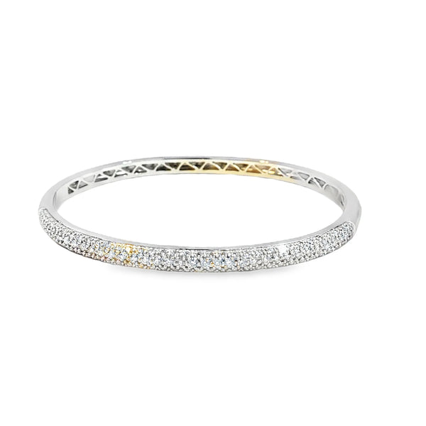 Brazalete de oro de 18K con diamantes de 1.54 ct, elegancia suprema