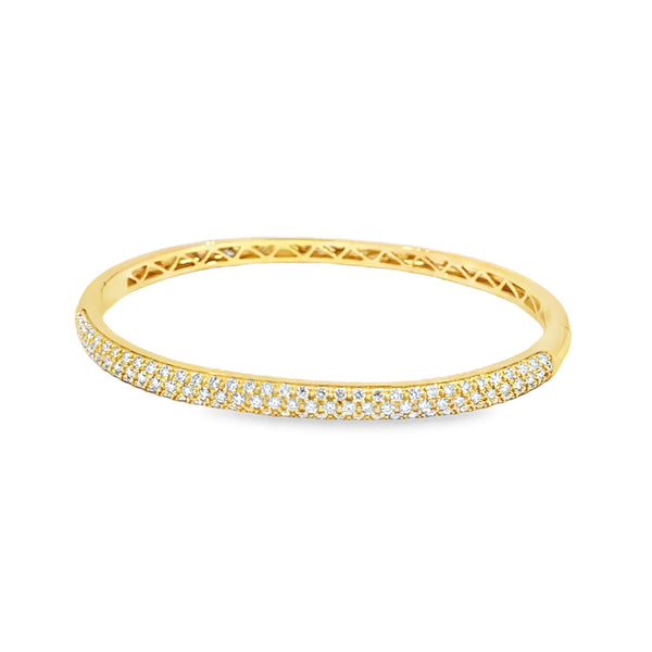 Brazalete en oro amarillo de 18K con diamantes de 1.55 ct, diseño majestuoso