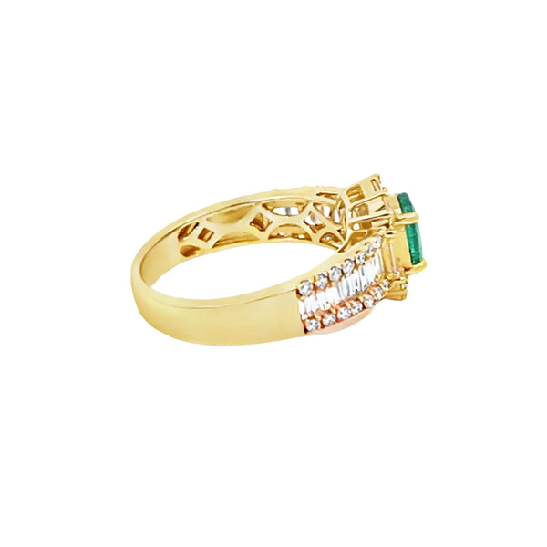 Anillo para Dama en 14K en Oro Amarillo con 0.97CT en Diamantes y 0.82CT en Esmeralda