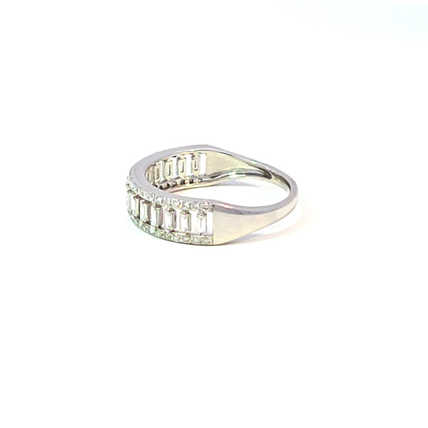 Churumbela en 14k en Oro Blanco con 0.45 CT en Diamantes
