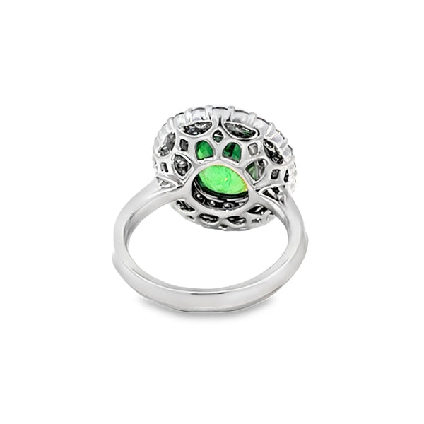 Anillo para Dama en 18K en Oro Blanco con 1.18CT en diamantes y 5.0CT en Granate Verde