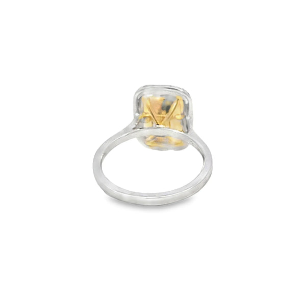 Anillo de Compromiso en 14K en Oro Blanco con 4.03CT Diamante Cushion calidad Y SI1
