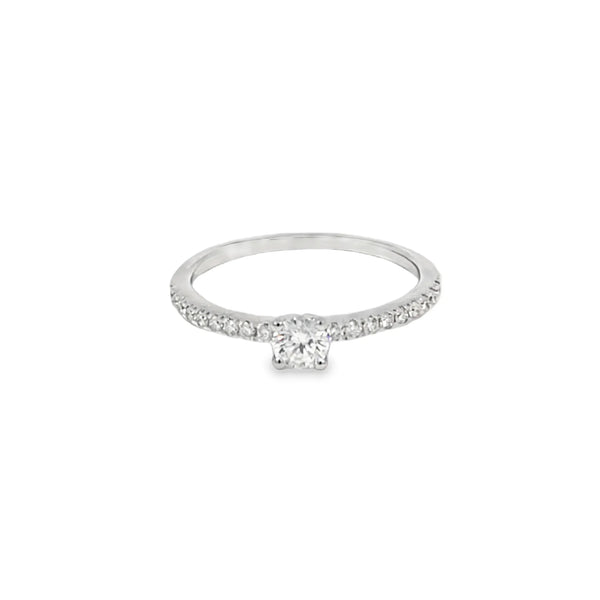 Anillo solitario en oro blanco de 14K con diamante de 0.40 ct