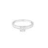 Anillo solitario en oro blanco de 14K con un diamante de 0.35 ct