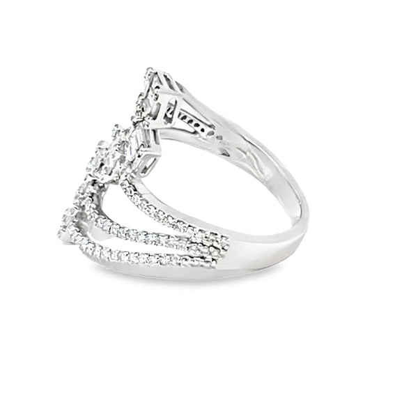 Anillo para dama en oro blanco de 18K con 1.28 ct de diamantes