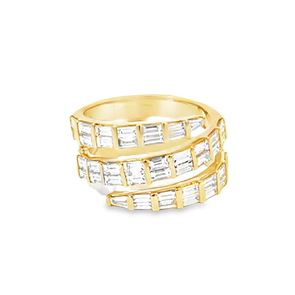 Anillo para dama en oro amarillo de 18K con 2.03 ct de diamantes