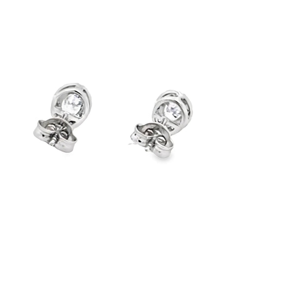 Aretes en oro blanco de 14K con diamantes ovalados de 0.90 ct