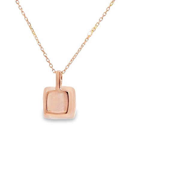 Dije de oro de 14K con diamante de 0.02 ct y piedra PQP, estilo vibrante
