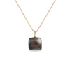 Dije en oro de 14K con diamante de 0.02 ct, estilo clásico