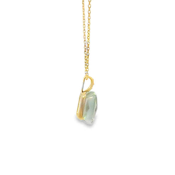Dije con cadena en oro amarillo de 14K con diamante de 0.02 ct, estilo delicado