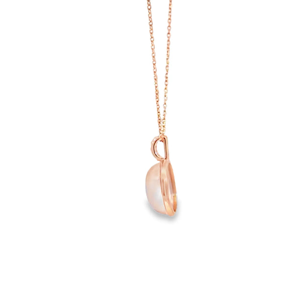 Dije de oro de 14K con diamante de 0.02 ct, elegancia sutil