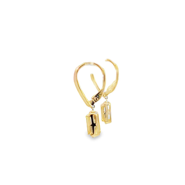 Aretes en oro amarillo de 14K con diamantes de 0.04 ct, luz discreta
