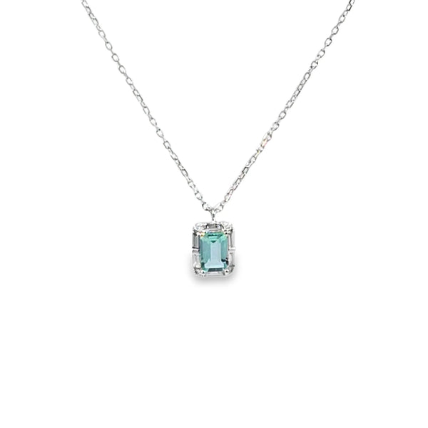 Dije de oro blanco de 14K con diamante de 0.02 ct, elegancia sutil