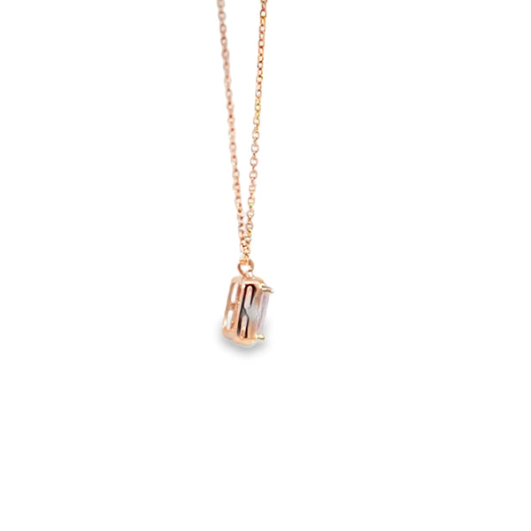 Dije en oro de 14K con diamante de 0.02 ct, estilo refinado