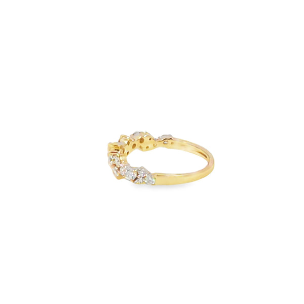 Anillo para dama en oro de 18K con diamante de 0.60 ct, sofisticación brillante