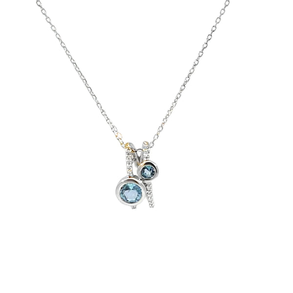 Dije en oro blanco de 14K con diamante de 0.05 ct, diseño encantador