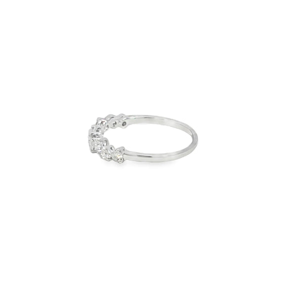 Anillo para dama en oro blanco de 18K con diamante de 0.40 ct, estilo refinado