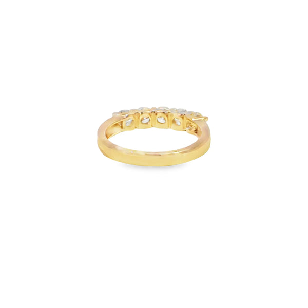 Anillo femenino en oro de 18K con diamante de 1.00 ct, lujo absoluto