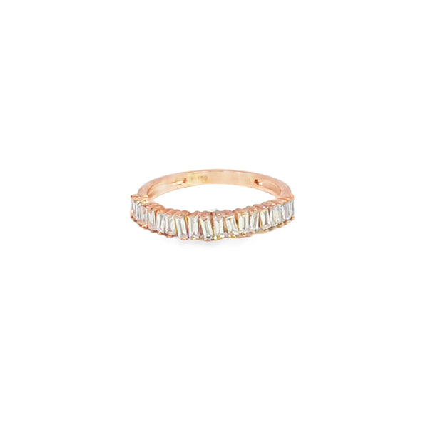 Anillo de oro de 18K con diamante de 0.46 ct, elegancia vibrante