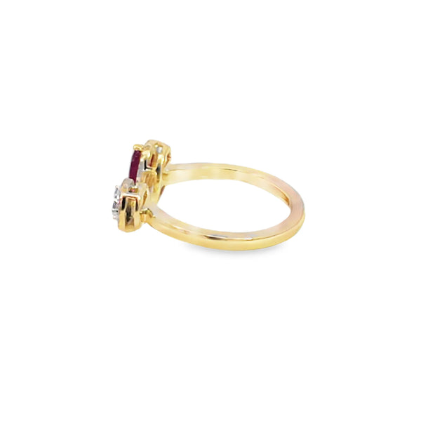 Anillo para dama en oro de 14K con diamante de 0.14 ct, sofisticación refinada