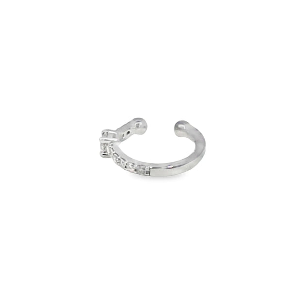 Aretes de oro blanco de 18K con diamantes de 0.16 ct, elegancia discreta