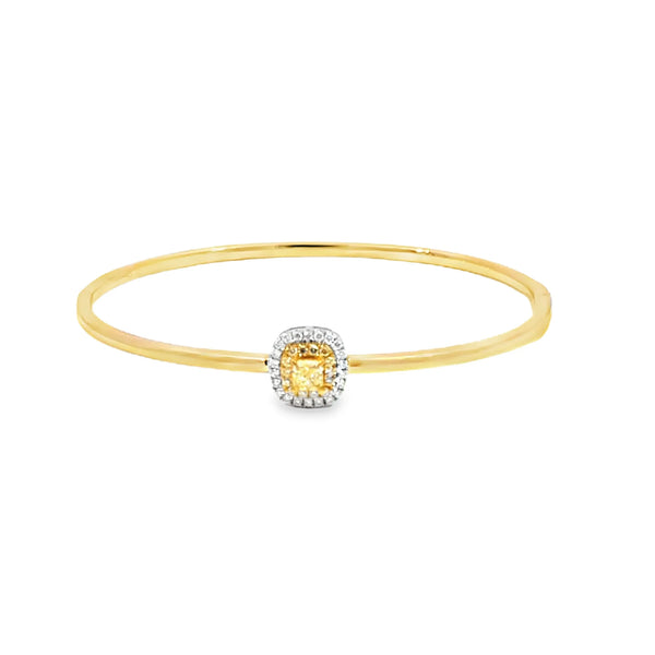 Brazalete femenino en oro de 18K con diamantes de 0.56 ct, estilo refinado