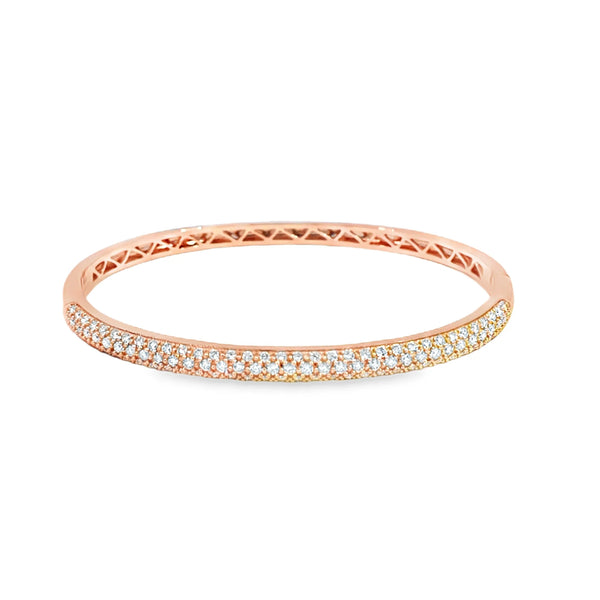 Brazalete femenino en oro de 18K con diamantes de 1.50 ct, estilo distinguido