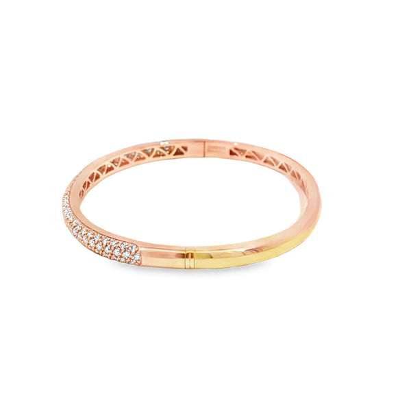 Brazalete femenino en oro de 18K con diamantes de 1.50 ct, estilo distinguido