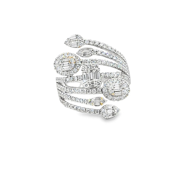Anillo femenino en oro blanco de 18K con diamante de 1.35 ct, diseño majestuoso