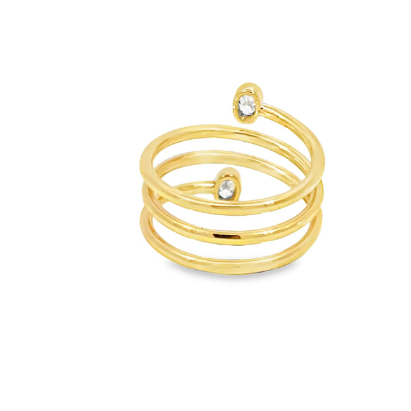 Anillo de oro de 18K con diamante de 0.27 ct corte oval, distinción y estilo