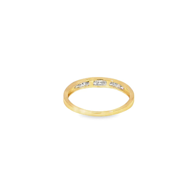 Churumbela en oro amarillo de 14K con diamante de 0.24CT