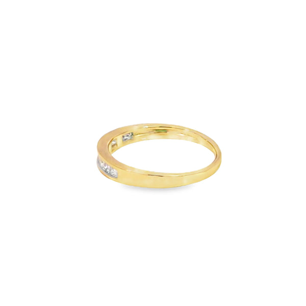 Churumbela en oro amarillo de 14K con diamante de 0.32CT