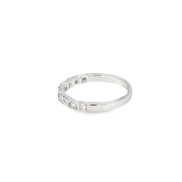 Churumbela en oro blanco de 14K con diamante de 0.34CT