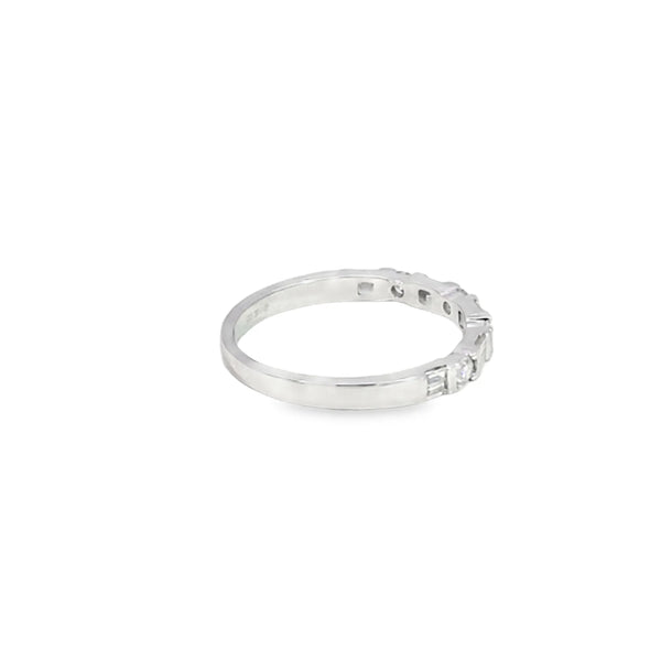 Churumbela en oro blanco de 14K con diamante de 0.34CT