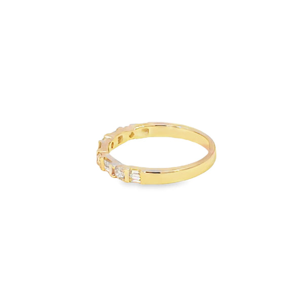 Churumbela en oro amarillo de 14K con diamante de 0.33CT