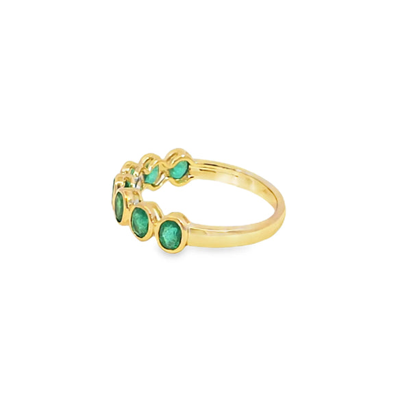 Anillo dama en oro amarillo de 14K con esmeralda de 1.15CT