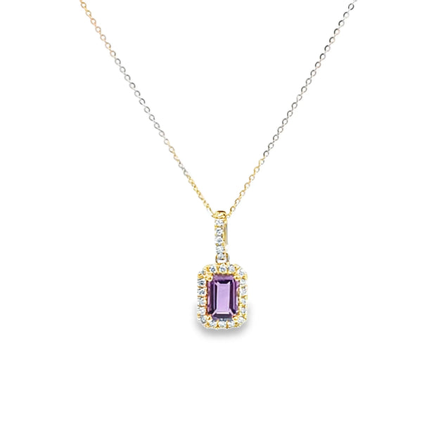Dije con cadena en oro amarillo de 14K con diamante de 0.11CT