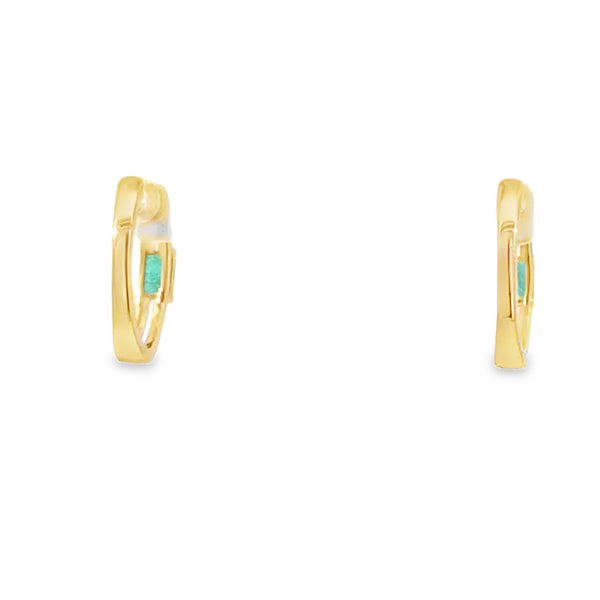 Aretes en oro amarillo de 14K con diamante de 0.14CT y esmeralda de 0.67CT