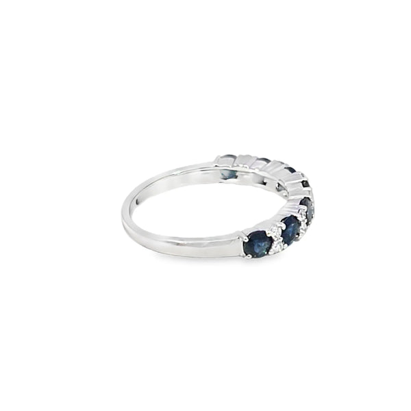 Anillo dama en oro blanco de 14K con diamante de 0.15CT y zafiro de 0.98CT